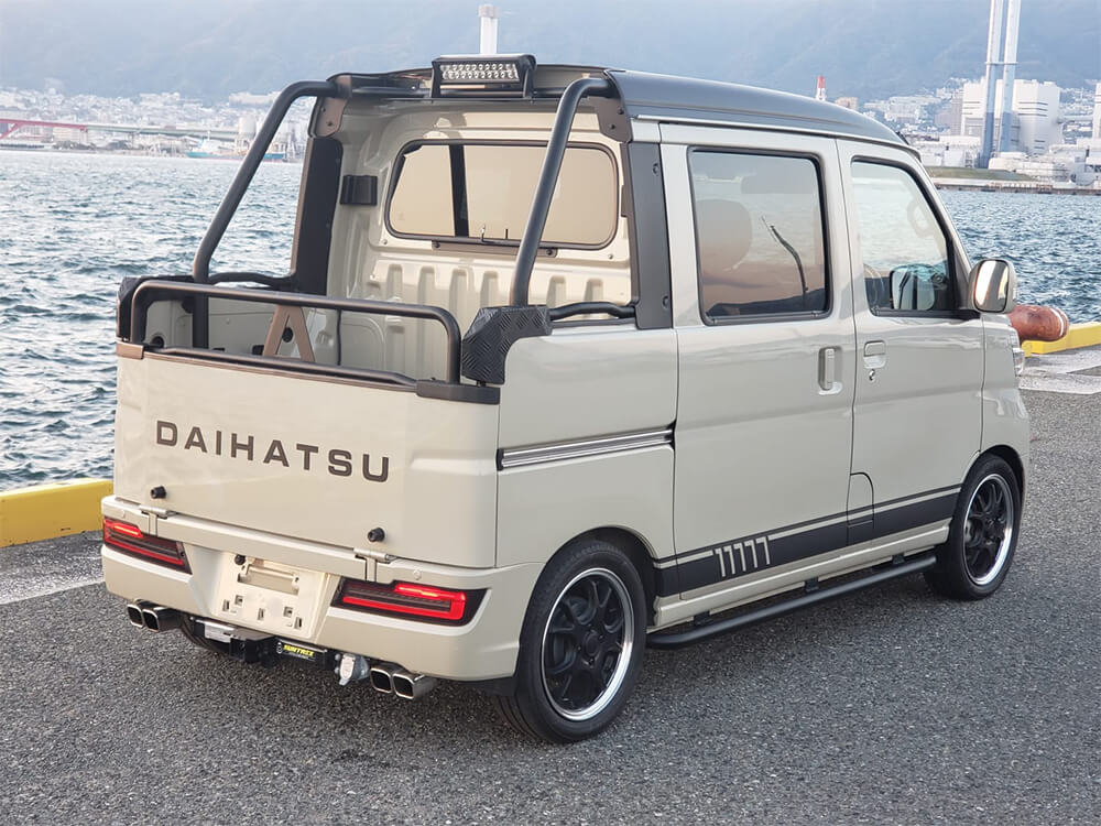 2021 Daihatsu Deck Van | Mini Monsters