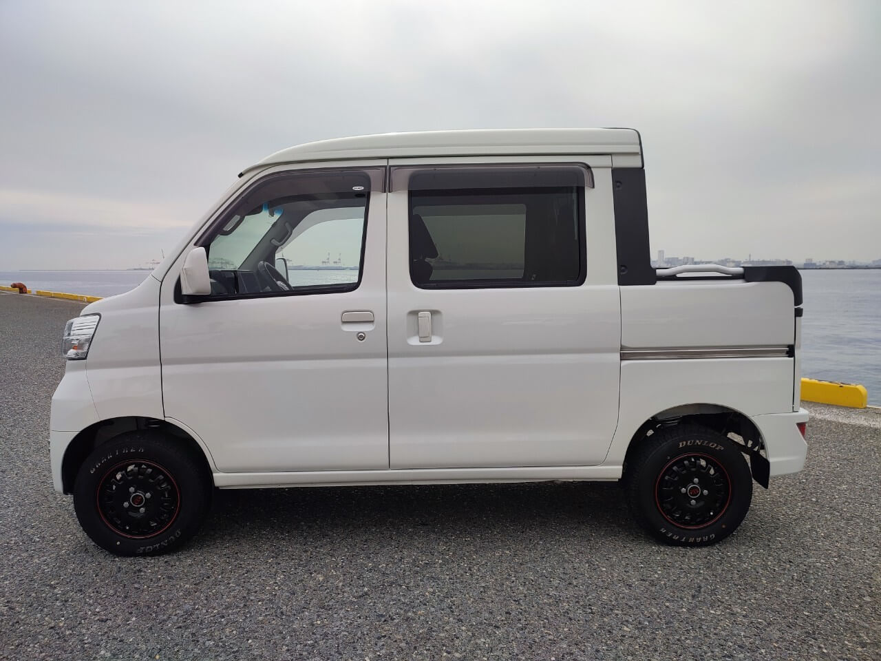 2020 Daihatsu Deck Van | Mini Monsters